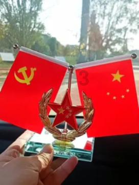 哈尔滨市平房区出入境接待大厅为特殊群体提供温暖服务